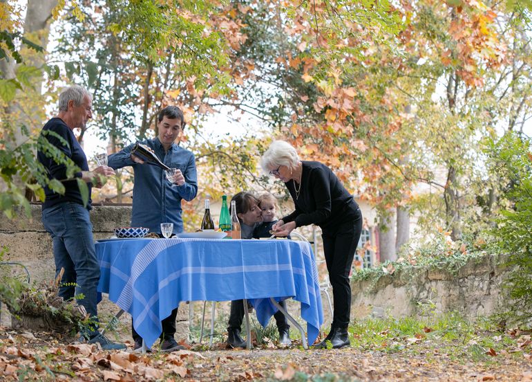 Apértitif dans le parc