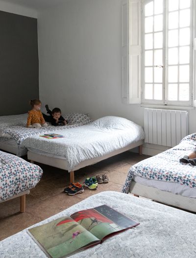 Le dortoir à l'étage