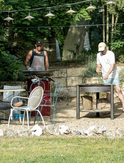 Barbecue dans le parc